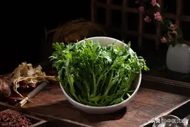 一味“神仙草”，巧用既安心气，养脾胃，除痰湿，还可通血脉图片