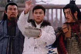 朱元璋问沈万三，桌上的猪蹄叫什么名字？沈万三妙答，保住了性命图片