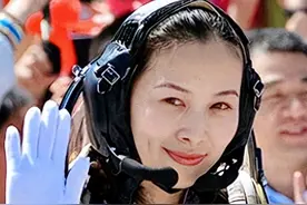 航天英雄王亚平有多重要？国家派人24小时保护，享受五种特殊待遇图片
