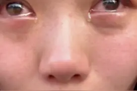 山东一女大学生兼职送外卖，遭顾客恶意刁难：不让坐电梯要爬楼梯图片