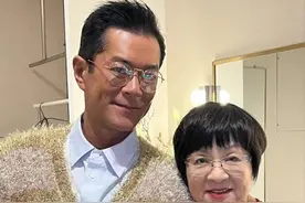 古天乐53岁生日，妈妈现身！古妈每天叫他起床，为父母宁愿娶女佣图片