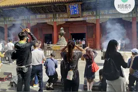 雍和宫许愿宝典图片