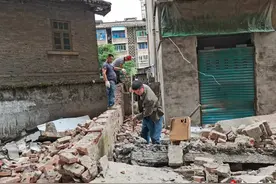西城街道拆除违法建设 让群众共享拆违红利图片