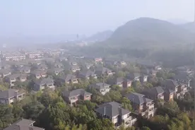 南京江宁憋屈的别墅群，工程完工却无法入住，手续不全导致烂尾图片