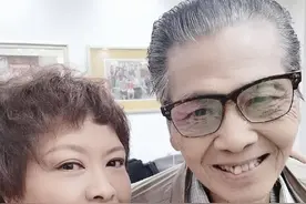 《外来媳妇本地郎》康伯扮演者龚锦堂离世，同剧演员悲叹太突然图片