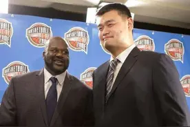 照片不会骗人！有6人体型超越奥尼尔？姚明竟大奥胖一圈图片