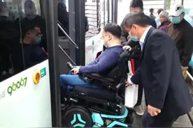 “苏州太暖心了！坐公交、轨交都免费”图片