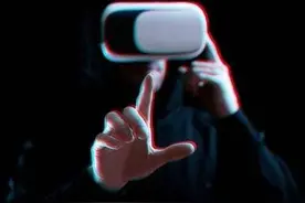 世界因你出生而存在，当你死亡时，世界也会和你一起消失图片