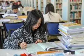 不要慌，即使考研复试被淘汰，你依然有调剂的机会，而且还更容易图片