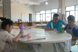 开心“五一”手工陶艺不但很好玩，而且忒解压图片