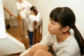 “妈妈，这个贵吗？”你的错误回答，可能会把娃培养成潜在的穷人图片