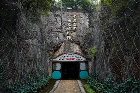 昆明滇池旁的神秘山洞，从前是兵工厂！诞生中国第一款军用望远镜图片