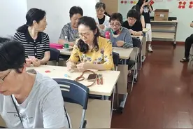 独一无二！他们亲手制作“节日礼物”图片
