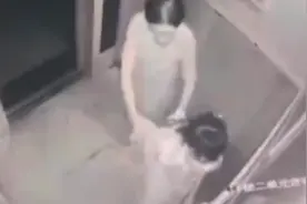 母亲回应女儿乘电梯被取消楼层事件：系误会 对方看错人了图片