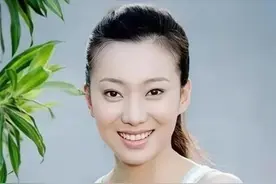 事实证明，那个让张艺谋内疚一生的女人，已经走上了另一条大道图片