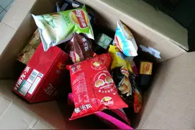 女人40岁后，要对自己好一点，常吃5款小零食，好吃又养颜图片