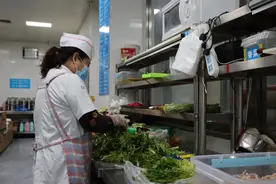 每天300份！锡林浩特这家饭店暖胃又暖心图片