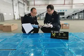 价值10万元！贵阳海关查获521块侵权液晶显示屏图片