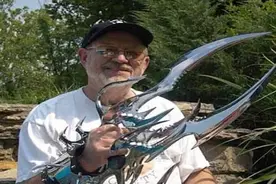 全球最独特冷兵器，美国鲨鱼刀外形奇葩，我国这款被抢走当废铁图片