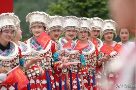 贵州山歌丨五月想哥是端阳，菖蒲美酒兑雄黄图片