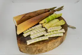 春笋焯水，用冷水还是热水？谨记2点，春笋脆嫩清香，不麻不涩口图片