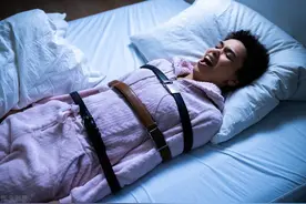 睡眠不好，半夜总醒，不知道怎么回事？这3个原因是“祸首”图片