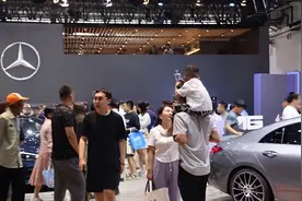 小朋友也喜欢看“香车”“美女”图片