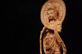 自然醇香的老山檀木雕，总能给人带来雅致之美！图片