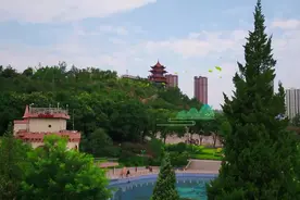 古交公安青年民辅警倾情献唱歌曲《上春山》，致敬五四青年节！图片