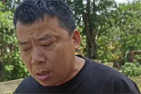不理解~就算是你承包的水库，你给我看个合同没啥问题吧？一上来就马勒戈壁的骂人？鬼知道这是不是你的水库？还要让我去镇政府看合同。
还有想问下大家，现在水库能够承包给个人吗？
地址是浙江省金华市金东区曹宅过去一点的上京。这个村民好凶哦。@磊哥爱金华视频封面