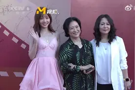 #大学生电影节红毯#直播入口：https://m.1905视频封面