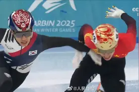 最后一棒时摔倒，场上当时发生了什么？林孝埈回应图片