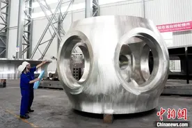 全球首件单体重量最大不锈钢转轮体在川研制成功图片