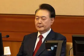 韩国多地政治集会，驻韩使馆提醒！尹锡悦弹劾案预计3月宣判图片