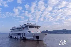 国庆期间广场轮渡将增加航次，还有潮剧表演→图片