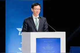 厦航总经理谢兵参加IATA世界安全与运行大会 宣布厦航将承办2025年度大会图片