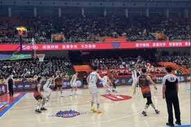 全场战报|11人得分，山东男篮113：107北京，迎两连胜图片