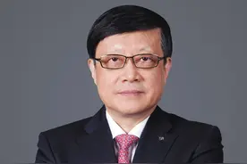 专访中国首席经济学家论坛理事长连平：保持重点城市消费增长，稳楼市金融政策将持续发力丨中央经济工作会议深解读图片