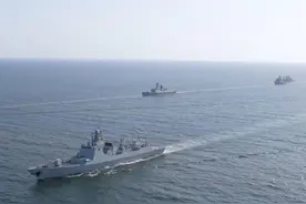 外媒炒“6艘中国舰艇现身中东”，中方：海军编队执行护航任务图片