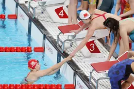 巴黎奥运会丨游泳——女子4x100米混合泳接力决赛：中国队获季军(7)图片