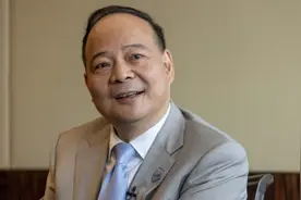 宁德时代董事长曾毓群质疑日本厂商鼓吹固态电池技术：安全等方面仍存在问题图片