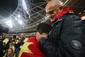 开年赴德国再度携手功勋教练，巩立姣：期待巴黎奥运卫冕成功图片