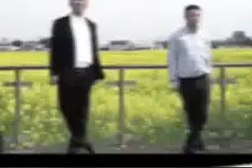 乡镇书记镇长跳魔性舞蹈火了 自己也被逗笑了图片