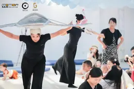 半岁宝宝也能看戏？！婴幼儿偶剧《Ohh…Ocean！》天桥上演图片