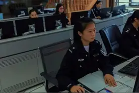 “你是傻瓜吧？你才16岁！” 这个声音很治愈图片