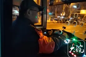 大年夜，合肥公交仍同往日一样运行图片