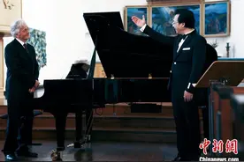 廖昌永亮相萨翁林纳歌剧节　中国艺术歌曲打动欧洲观众图片