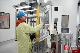 新春走基层·新质生产力寻访记｜这款减震器，让汽车跑得稳稳的图片