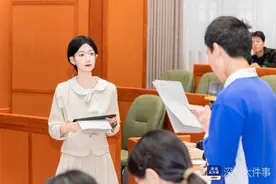 深圳 95 后女教师：在AI 教育赛道上展示巾帼风采图片