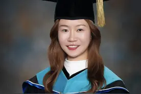 励志！北京二孩妈妈用22年从中专读到博士，怀孕8个月时考研究生图片